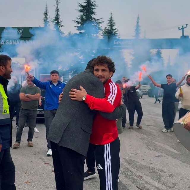 Akdeniz Oyunları şampiyonu Ahmet Duman memleketinde coşkuyla karşılandı