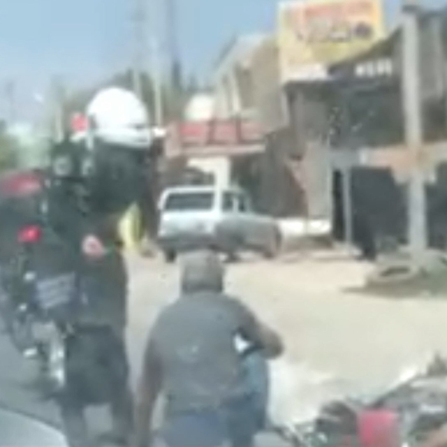 Plakasız motorla 'dur' ihtarına uymayıp, kaza yapınca yakalanan sürücüye 24...