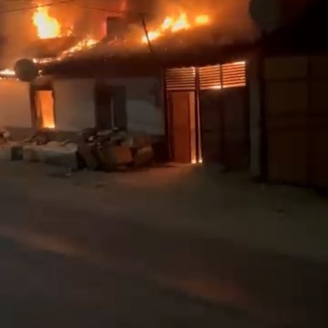 Alev alev yanan ev kamerada