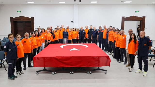 Menteşe'de 27 'Mahalle Afet Gönüllüsü' sertifikalarını aldı