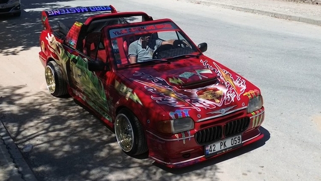 Ustalığını hayaline yansıttı, aracını Şimşek McQueen'e çevirdi