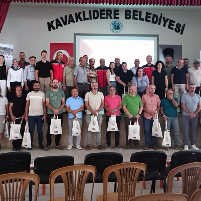 Kavaklıdere'de ceviz üreticilerine verim ve kalite eğitim
