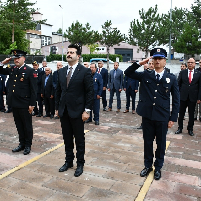 Tomarza'da Zafer Bayramı kutlandı