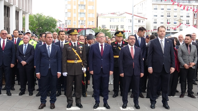 Kars'ta 30 Ağustos Zafer Bayramı'nın 104. yıl dönümü coşkuyla kutlandı