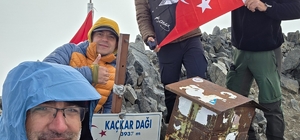 Rize'de Kaçkar Dağı'na 'Zafer' tırmanışı