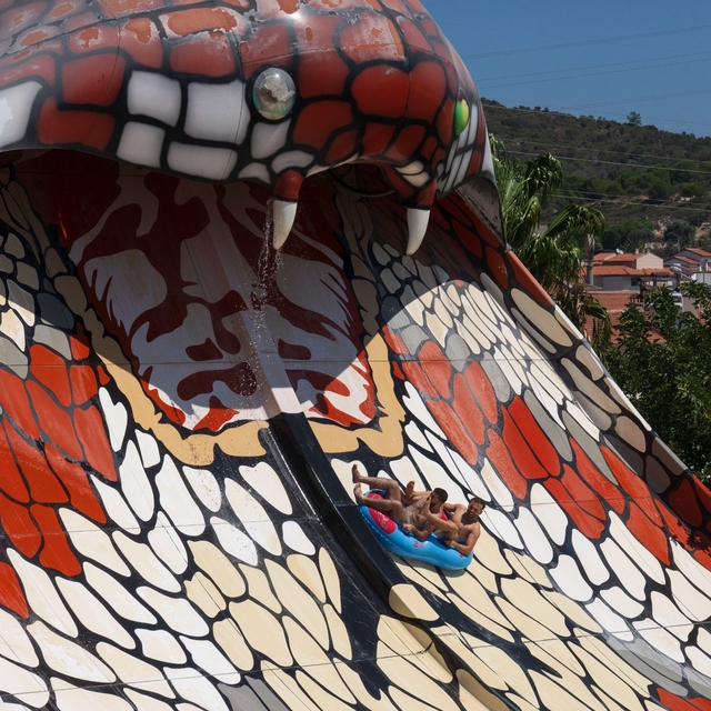 Büyükşehir'den gençlere aquapark keyfi