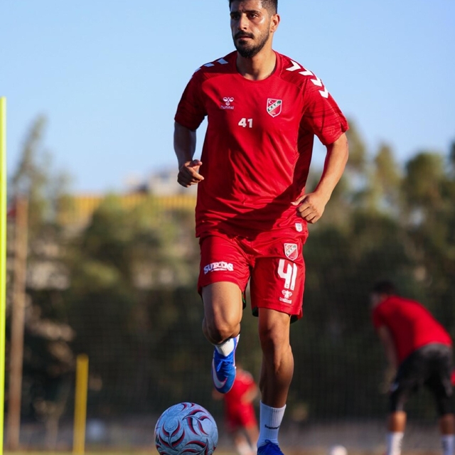 Karşıyaka'da Erol beklemede