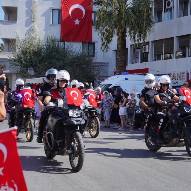 Ayvalık'ta "Zafer" coşkusu