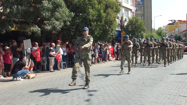 Burhaniye'de 30 Ağustos coşkusu yaşandı