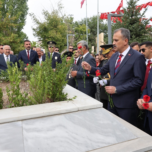 Ağrı'da Büyük Taarruz'un 104'üncü yılı coşkuyla kutlandı