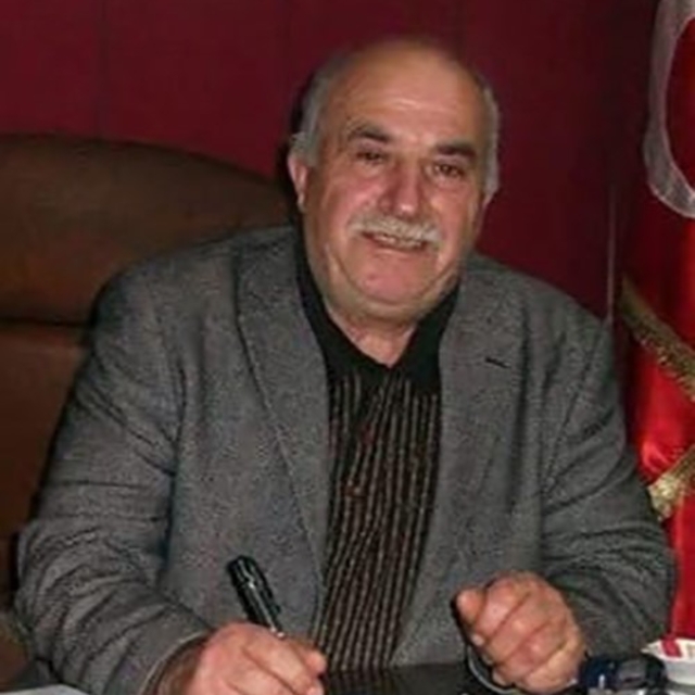 İzmir'de çatıdan düşen emekli öğretmen öldü