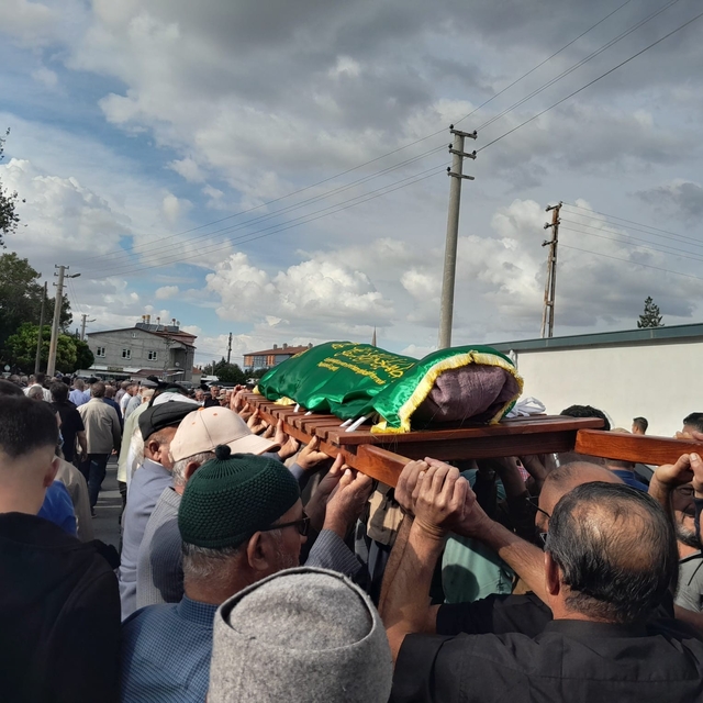 Karapınar'da devrilen traktörde ağır yaralanan yaşlı adam hayatını kaybetti