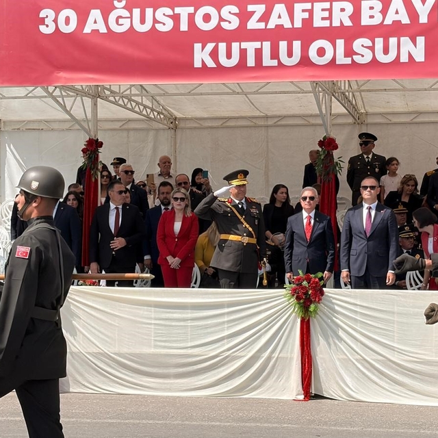 Kırklareli'nde 30 Ağustos Zafer Bayramı'nın 104. yıl dönümü coşkuyla kutlan...