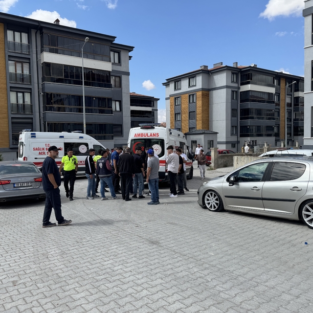 Kulu'da kız isteme töreninde meşale patladı: 1 yaralı