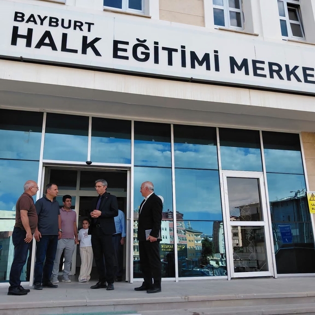 Bayburt'ta 6 okul yeni binalarına taşındı