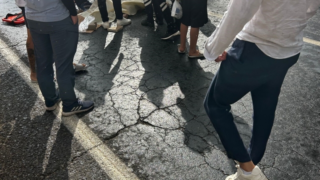 Yolun karşısına geçmeye çalışırken hayatını kaybetti