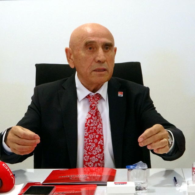 CHP'li Kaya: Partiden ayrılıyorsanız görevinizden de ayrılacaksınız
