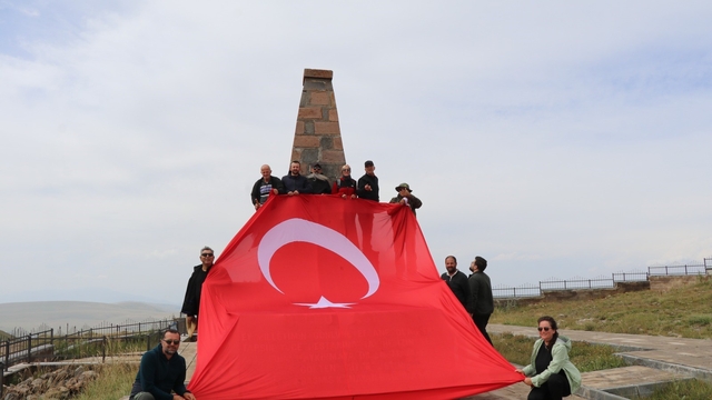 Oltu Yürüyüş Grubu, 30 Ağustos'ta Allahuekber şehitlerini andı