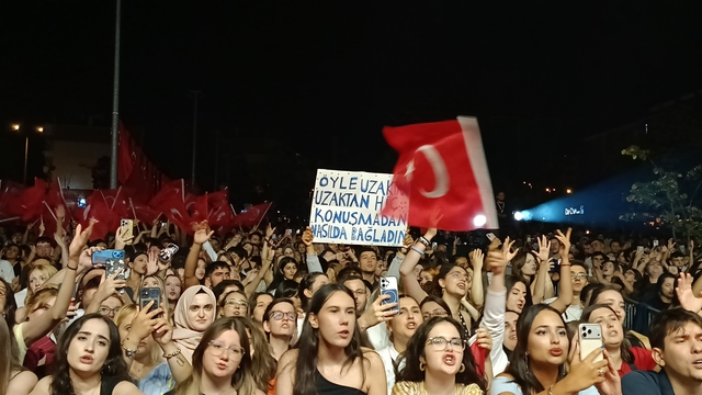 Edirne'de 30 Ağustos coşkusu Göksel konseriyle taçlandı