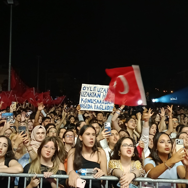 Edirne'de 30 Ağustos coşkusu Göksel konseriyle taçlandı