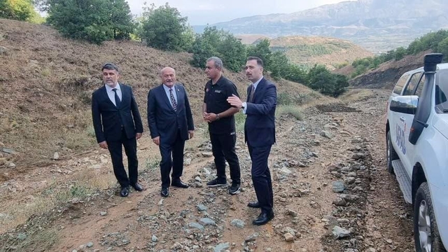 Milletvekili Karaman, Üzümlü'de toprak kayması bölgesini değerlendirdi