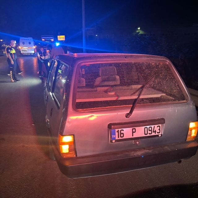 Yakıtı biten otomobiline yakıt doldururken can verdi