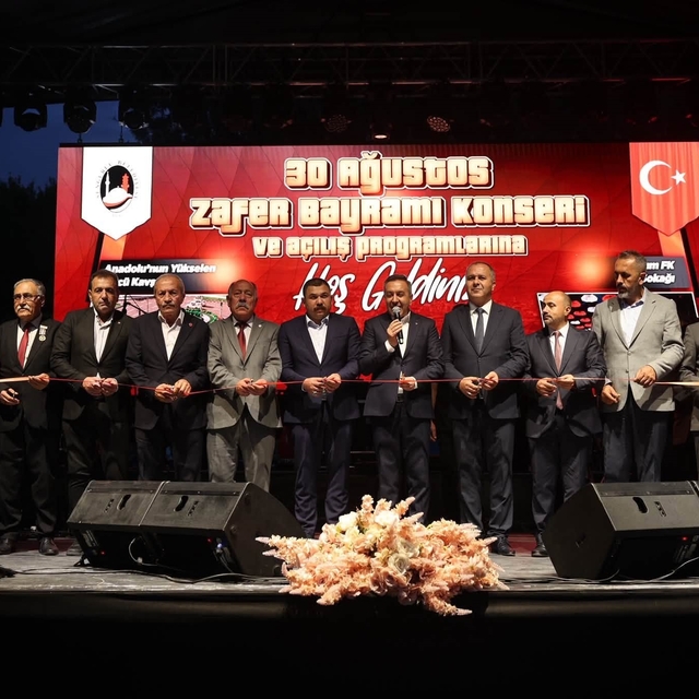 Sungurlu'da 30 Ağustos coşkusu açılışlar ve konserle taçlandı