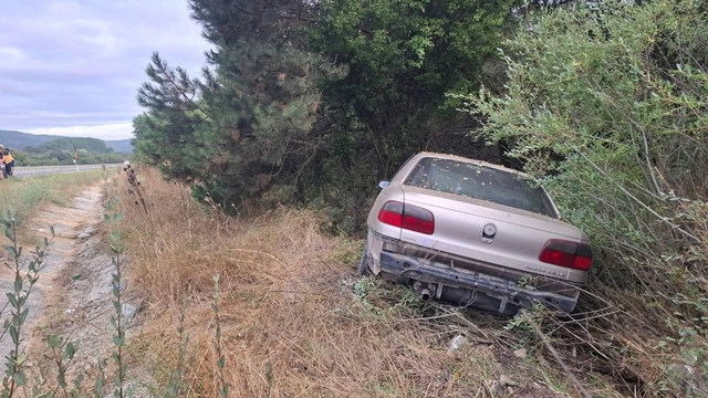 Bilecik'te meydana gelen trafik kazasında 2'si çocuk 4 kişi yaralandı