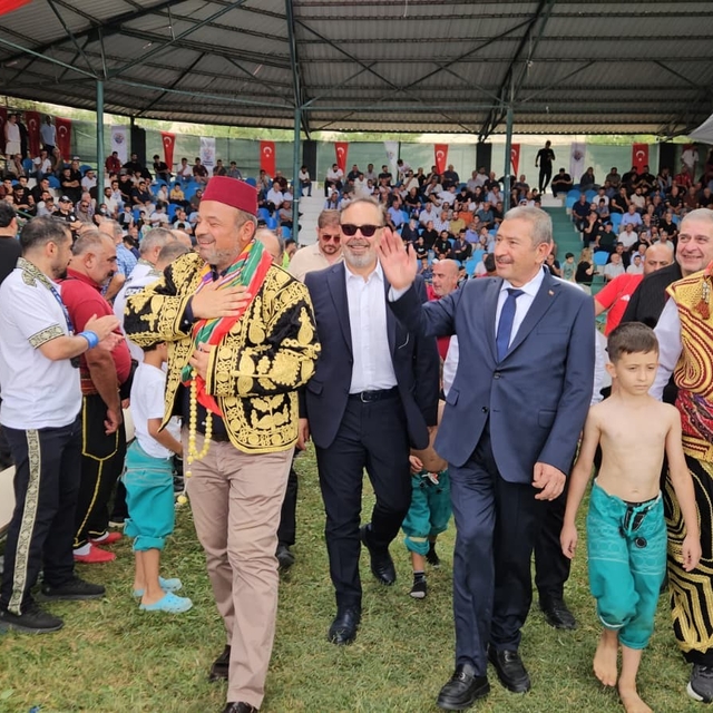 Zengibar Karakucak Güreşleri'nin başpehlivanı Feyzullah Aktürk