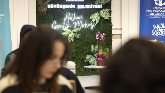 İzmit Halkevi Gençlik Merkezi'nde 3. sezon heyecanı