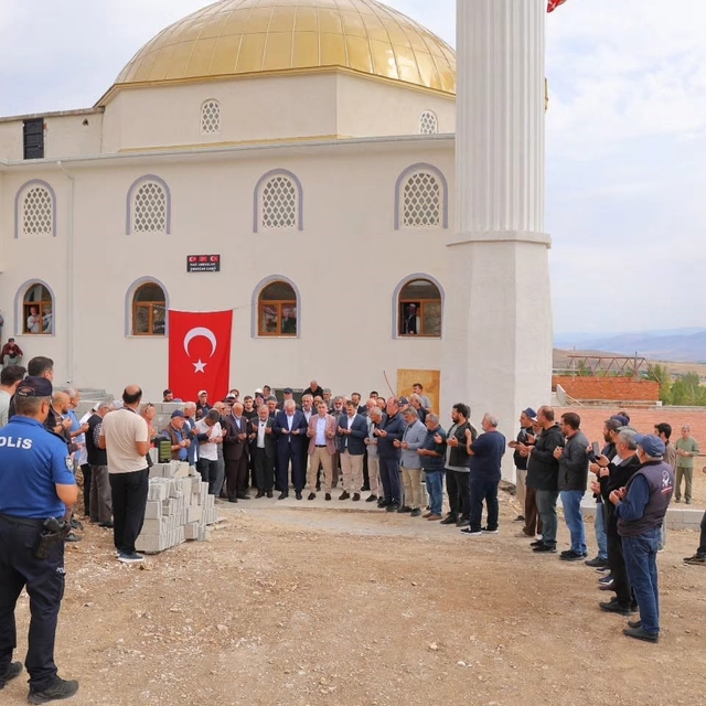 Aydıntepe'de Hacı Abdullah Erdoğan Camii ibadete açıldı