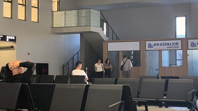 Taşucu Limanı'nda bekleyiş sürüyor