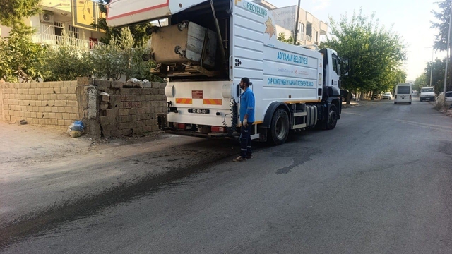 Adıyaman'da 33 mahallede konteyner temizliği