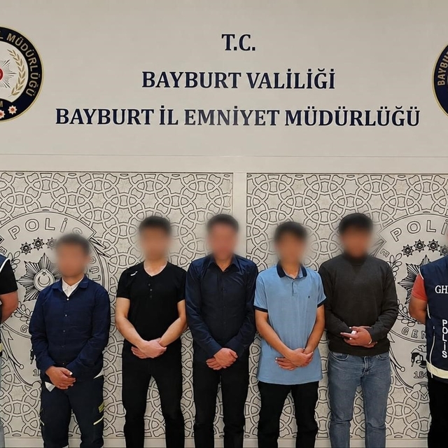 Bayburt'ta 5 düzensiz göçmen yakalandı