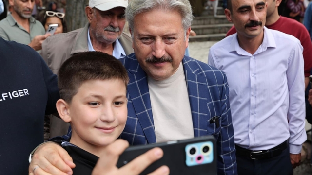Başkan Palancıoğlu Ağırnas Pilav Şenliği'nde vatandaşlarla ve muhtarlarla bir araya geldi