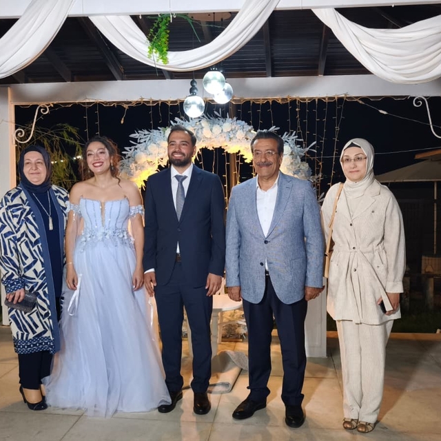 Burhaniyeli gençlerin nişan yüzüklerini kaymakam taktı