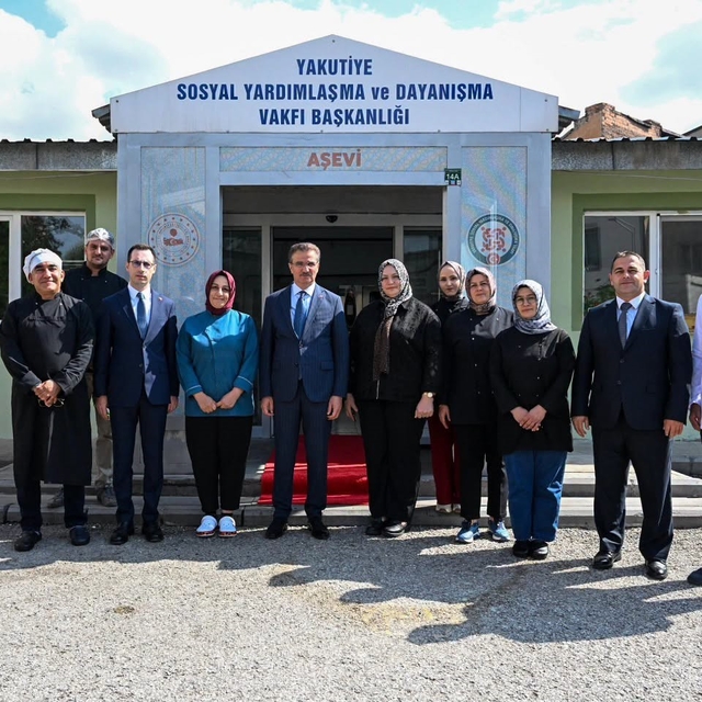 Vali Baruş'tan Yakutiye  ilçe turu