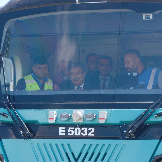 Vali Yılmaz, Eskişehir 5000'nin test sürüşüne katıldı