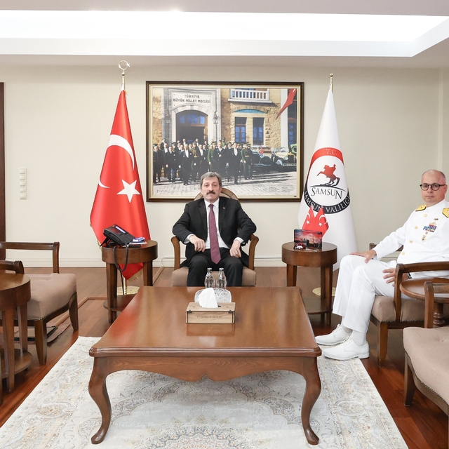 Tuğamiral Gücüyen, SG Karadeniz Bölge Komutanlığı görevine başladı