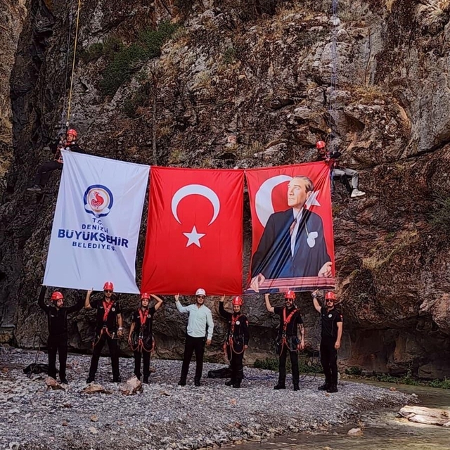DEBAK'tan Acıpayam Kanyonunda Zafer Bayramı'na özel anlamlı etkinlik