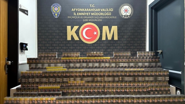 Polis bin 830 paket gümrük kaçağı sigara ele geçirdi