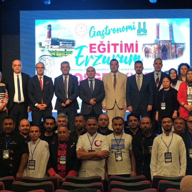 Erzurum'da gıda güvenliği, pişirme teknikleri ve toplu yemek üretimi zirves...
