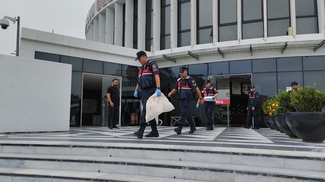 Bolu Belediyesi'ne yönelik 'Hayalet Araç' operasyonu: 22 gözaltı kararı (2)