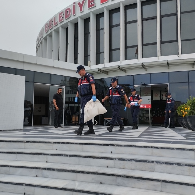 Bolu Belediyesi'ne yönelik 'Hayalet Araç' operasyonu: 22 gözaltı kararı (2)