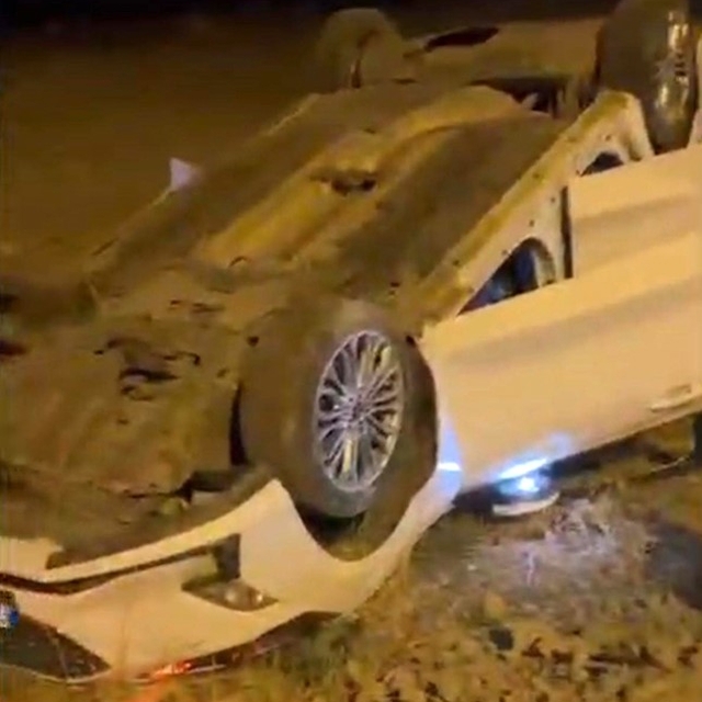 Diyarbakır'da otomobil takla attı: 1 yaralı