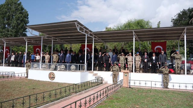 Tatvan'da 'Sancak ve Komuta Devir Teslim Töreni' gerçekleştirildi