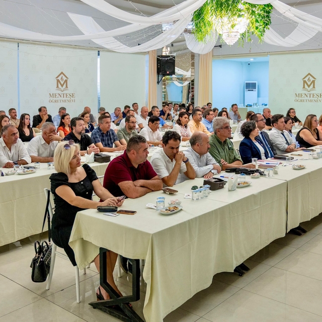 Menteşe'de müdürler kurulu toplantısı gerçekleştirildi
