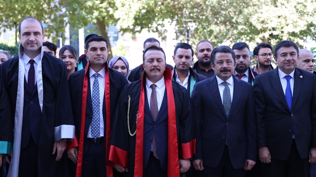 Kırşehir'de yeni adli yıl törenle açıldı
Cumhuriyet Başsavcısı Ener, "Adalet, toplum vicdanının temelidir"