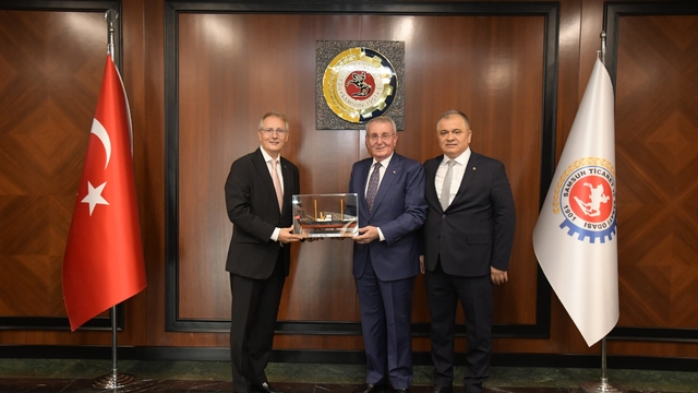 Murzioğlu: "Ev tekstili ülke ekonomimizin lokomotif sektörlerinden"
TETSİAD Yönetim Kurulu'nun ilk İstanbul dışı toplantısı Samsun'da