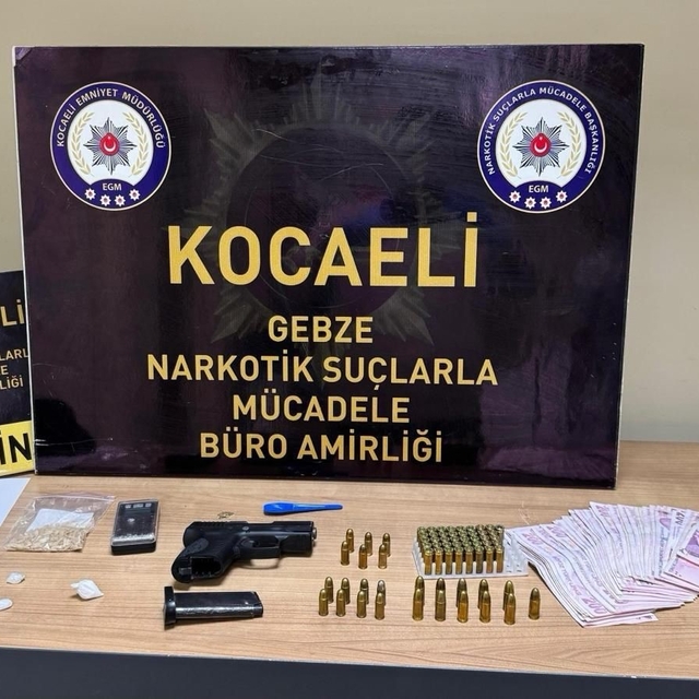 Kocaeli'de uyuşturucu operasyonu: 3 şüpheli tutuklandı